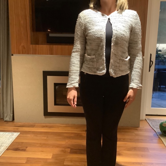 Zara tweed jacket like new ❤️ - Picture 2 of 5